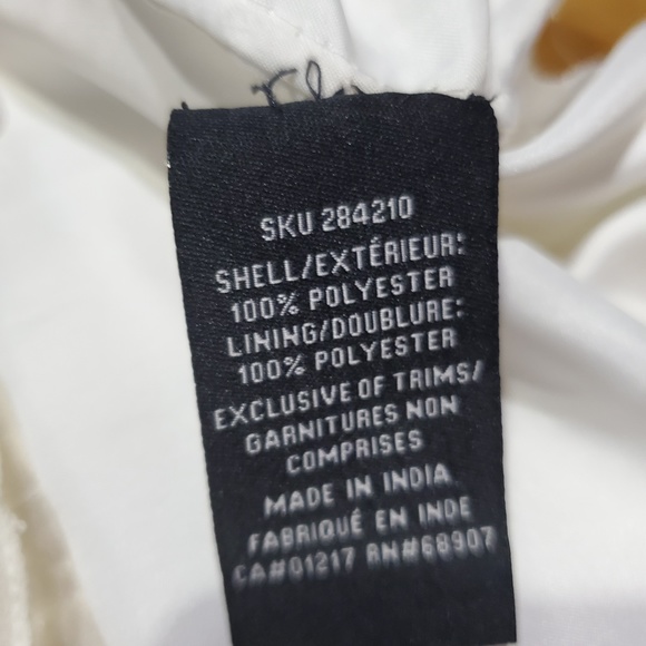 le Chateau Dress - Picture 8 of 11